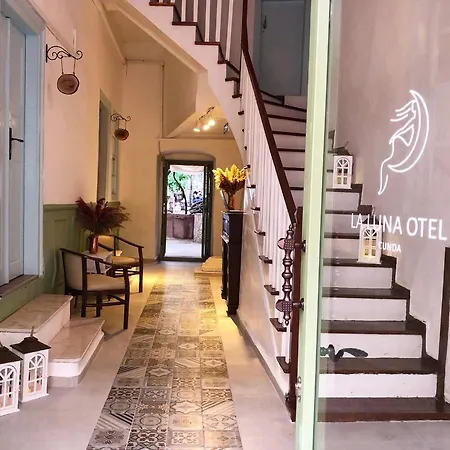 La Luna Cunda Hotel *